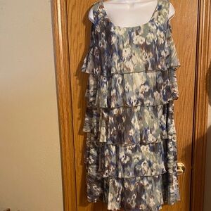 Chic Multicolor Tiered Midi Dress